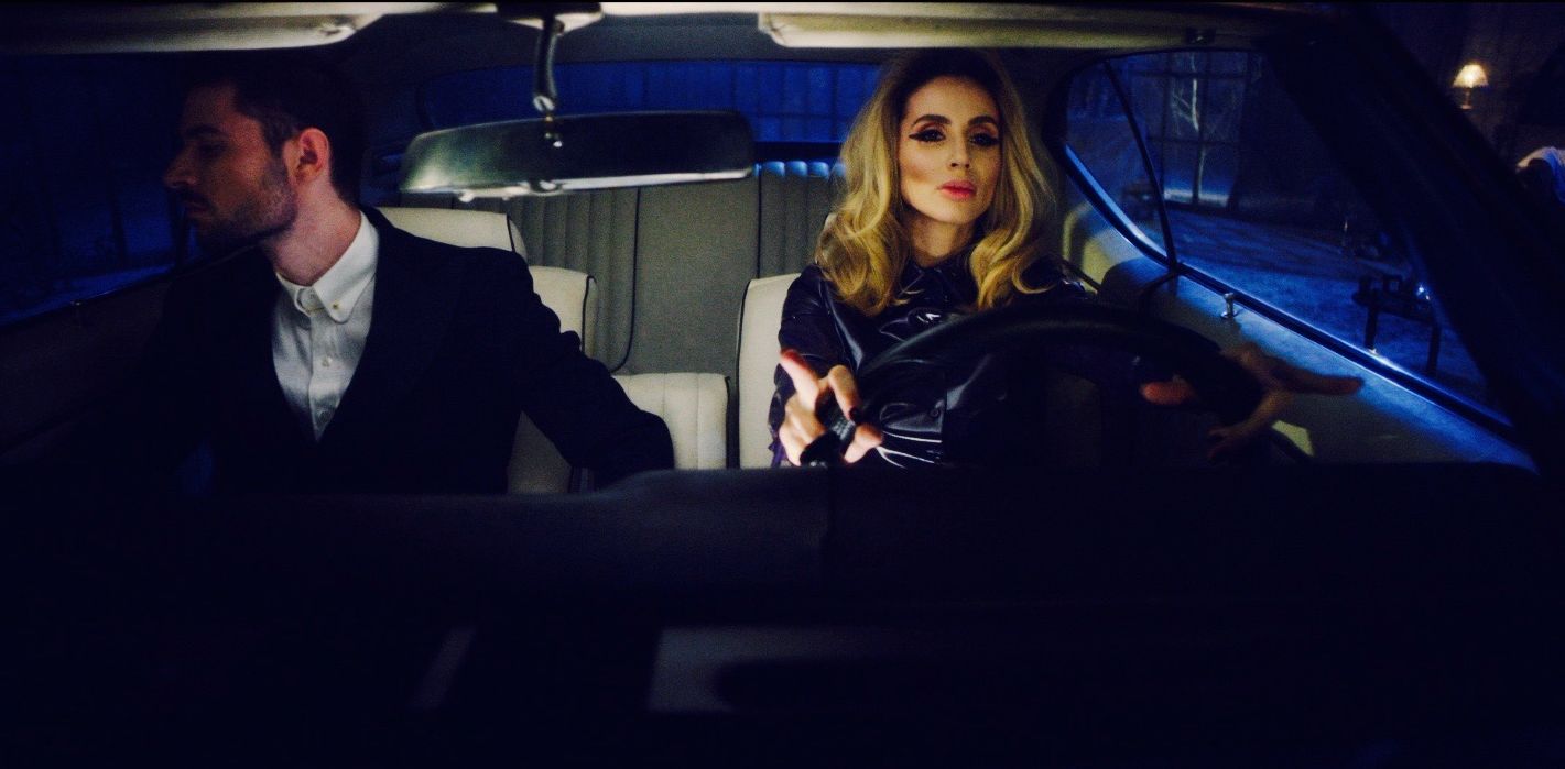 Loboda в латексе и кружевном белье снялась в новом видео